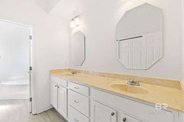 4 Yacht Club Drive 46, Daphne, AL 36526