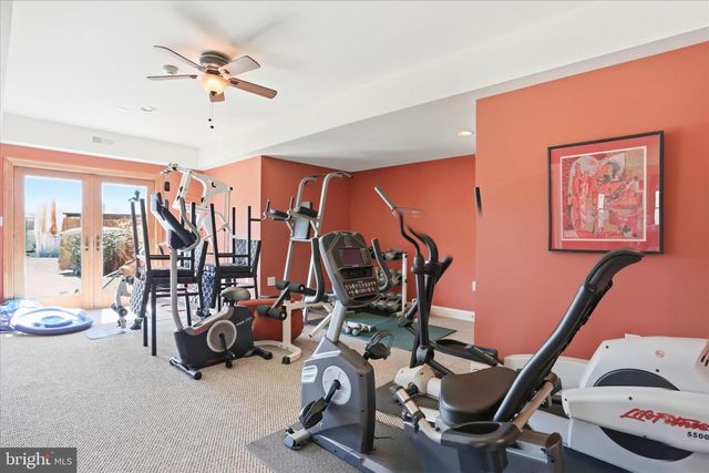 94 FALCON RIDGE DR, Charles Town, WV 25414