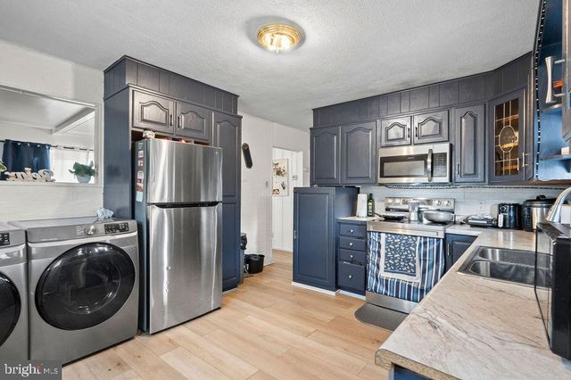 5207 ALLENTOWN PI, Temple, PA 19560