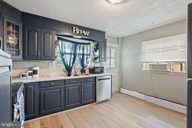 5207 ALLENTOWN PI, Temple, PA 19560