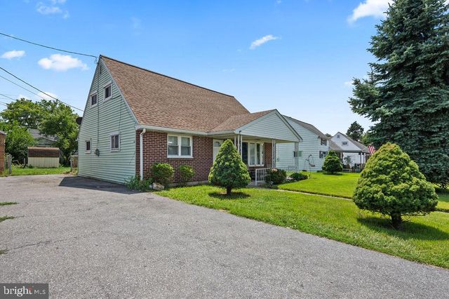 5207 ALLENTOWN PI, Temple, PA 19560