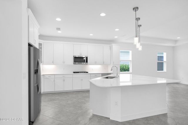 703 Coral Reef Way, Daytona Beach, FL 32124