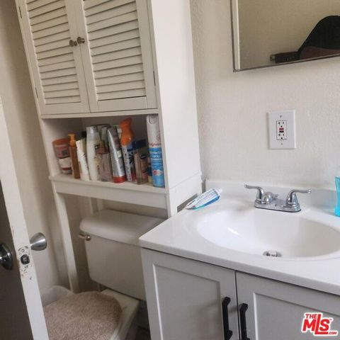 1436 W 90th Street, Los Angeles, CA 90047