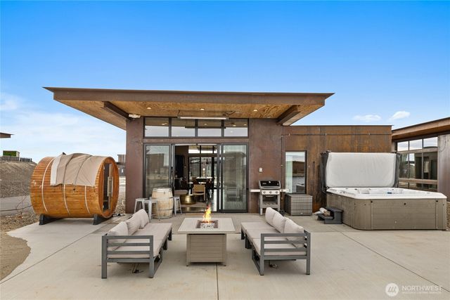 23584 Gorge Loop Drive, Quincy, WA 98848