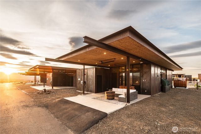 23584 Gorge Loop Drive, Quincy, WA 98848