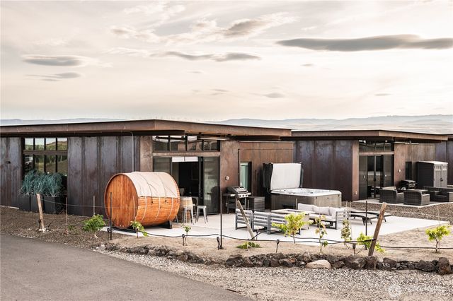 23584 Gorge Loop Drive, Quincy, WA 98848