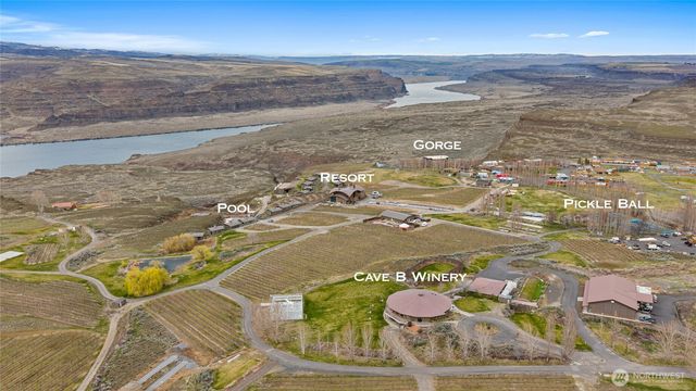 23584 Gorge Loop Drive, Quincy, WA 98848