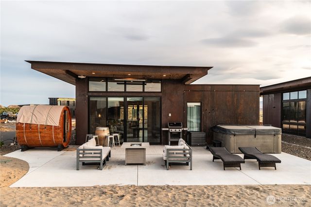 23584 Gorge Loop Drive, Quincy, WA 98848