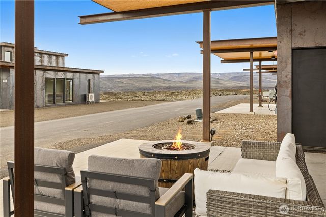 23584 Gorge Loop Drive, Quincy, WA 98848