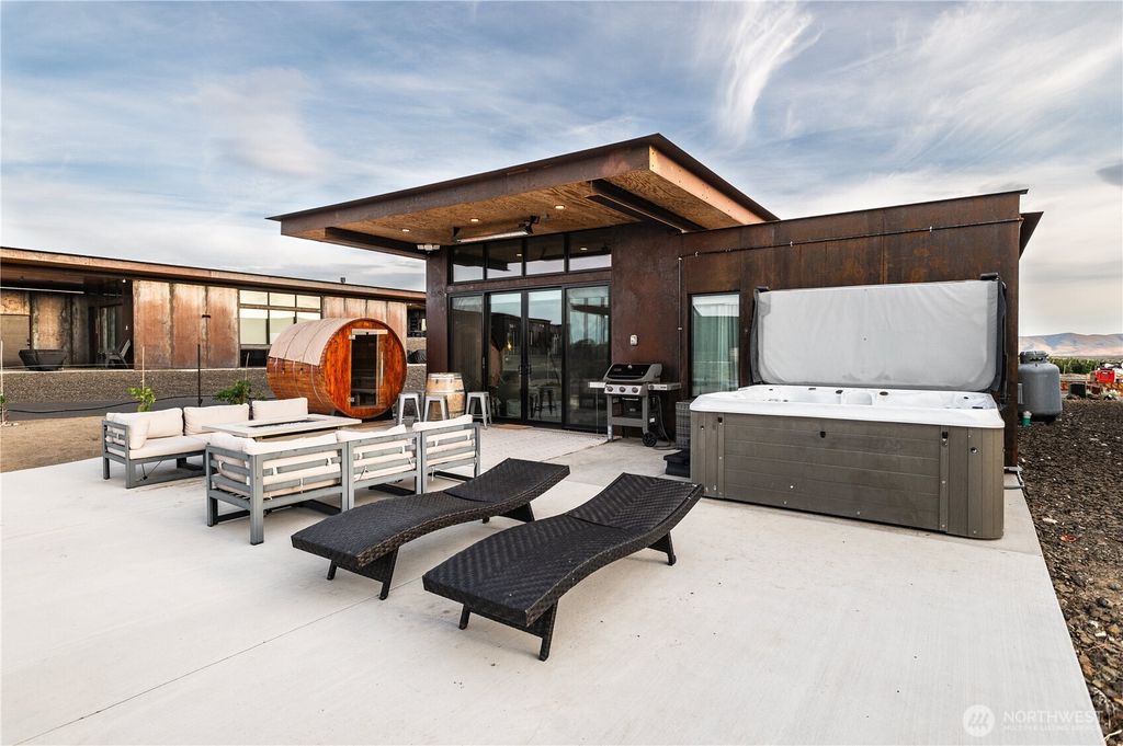 23584 Gorge Loop Drive, Quincy, WA 98848