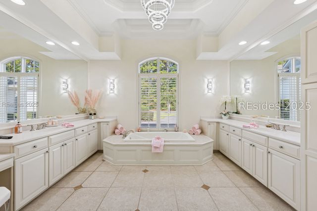 93 Clifton Dr, Bluffton, SC 29909