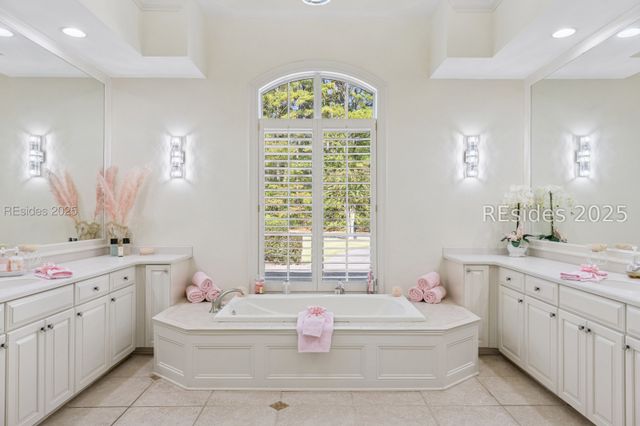 93 Clifton Dr, Bluffton, SC 29909