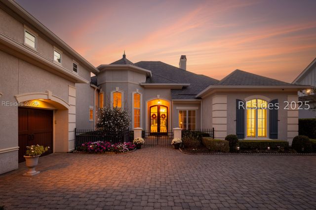 93 Clifton Dr, Bluffton, SC 29909