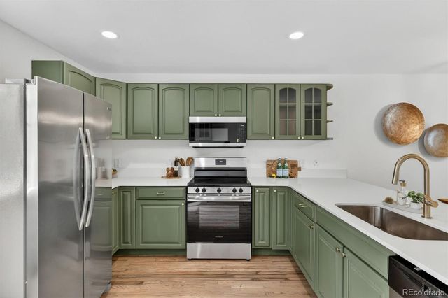 13611 E Evans Avenue, Aurora, CO 80014