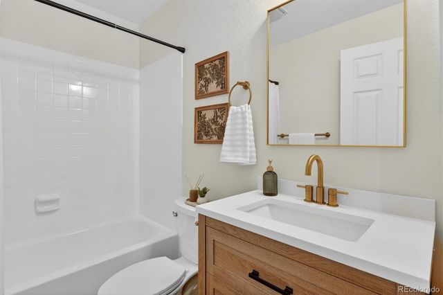 13611 E Evans Avenue, Aurora, CO 80014