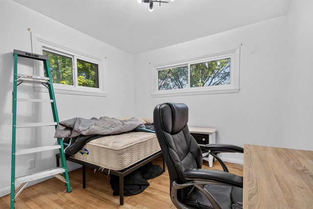 5222 W Hemlock ROAD, Milwaukee, WI 53223