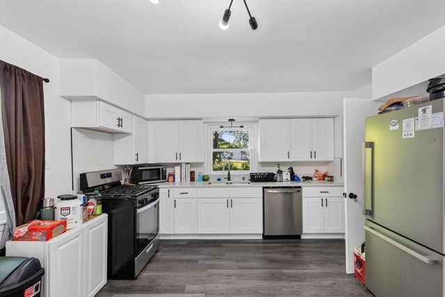 5222 W Hemlock ROAD, Milwaukee, WI 53223