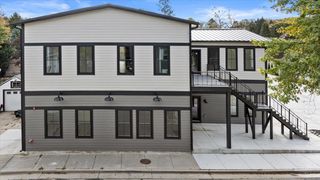 308 Oak STREET #101, Slinger, WI 53086