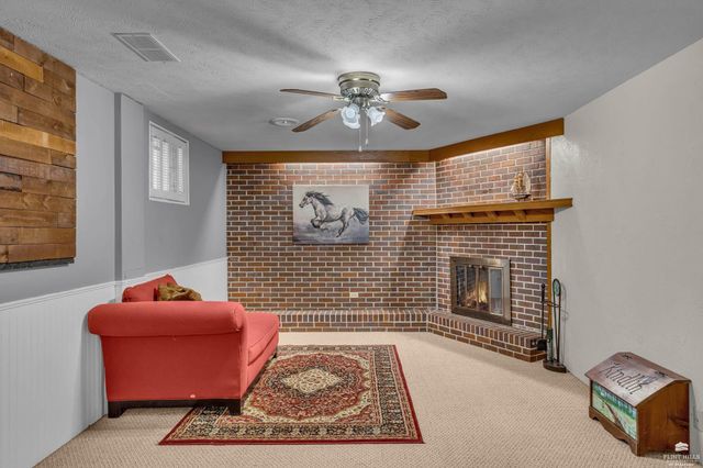 3213 Highland Circle, Manhattan, KS 66503
