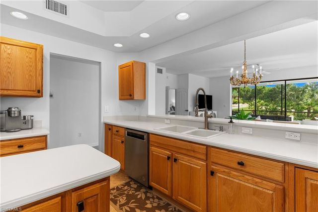 5805 Grande Reserve WAY 1102, Naples, FL 34110