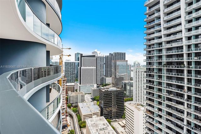 1000 Brickell Plz 4005, Miami, FL 33131