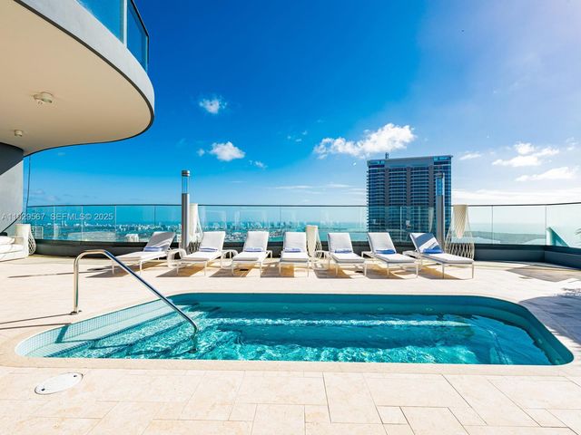 1000 Brickell Plz 4005, Miami, FL 33131