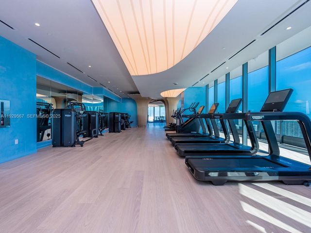 1000 Brickell Plz 4005, Miami, FL 33131