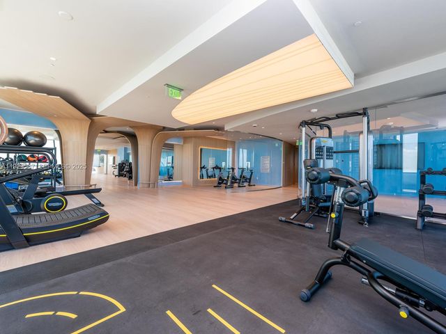 1000 Brickell Plz 4005, Miami, FL 33131