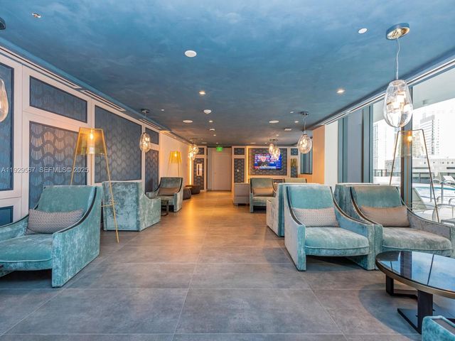 1000 Brickell Plz 4005, Miami, FL 33131