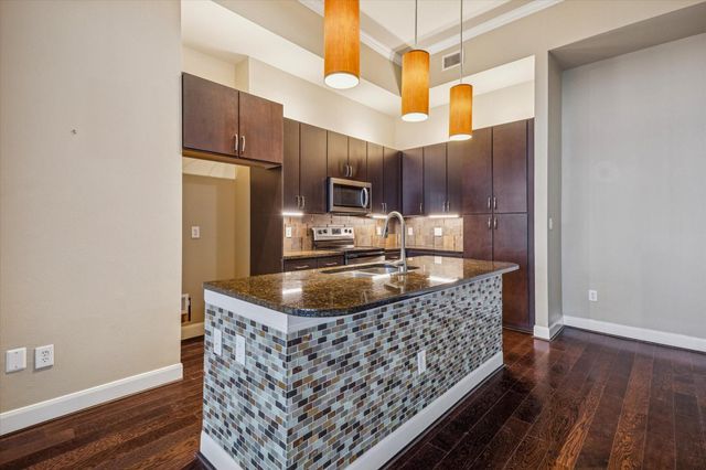 300 St Joseph Parkway 418, Houston, TX 77002