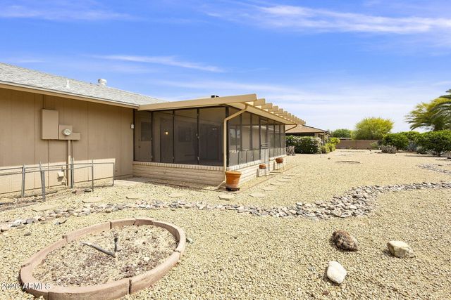 20407 N SKYLARK Drive, Sun City West, AZ 85375