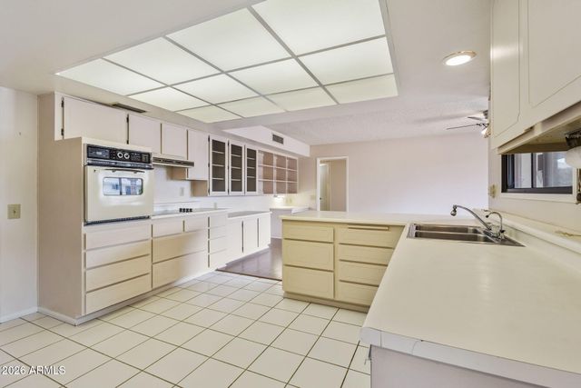 20407 N SKYLARK Drive, Sun City West, AZ 85375