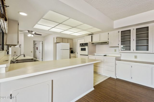 20407 N SKYLARK Drive, Sun City West, AZ 85375