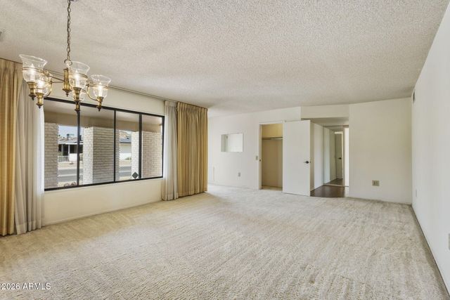 20407 N SKYLARK Drive, Sun City West, AZ 85375