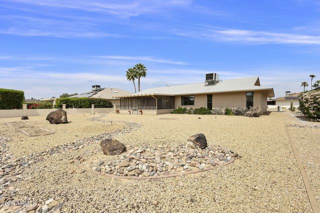 20407 N SKYLARK Drive, Sun City West, AZ 85375