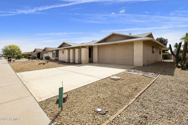 20407 N SKYLARK Drive, Sun City West, AZ 85375