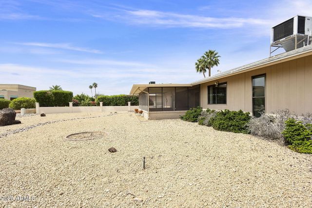 20407 N SKYLARK Drive, Sun City West, AZ 85375