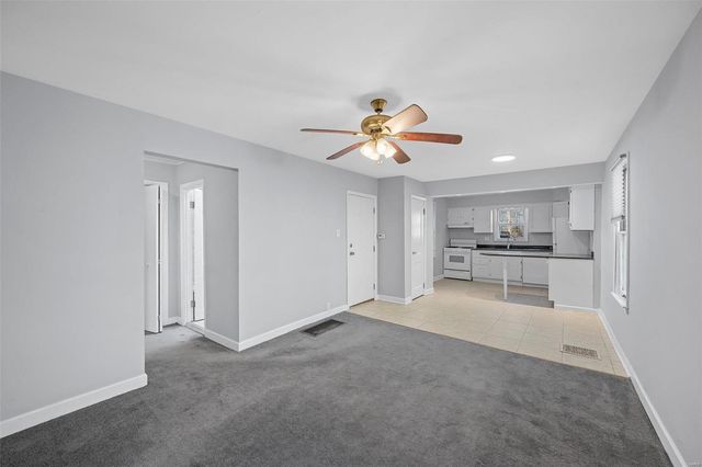 4511 Jamieson Ave, St Louis, MO 63109