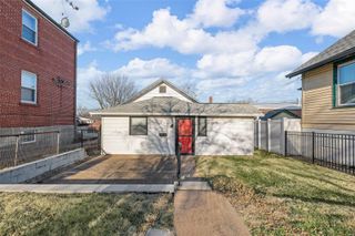 4511 Jamieson Ave, St Louis, MO 63109