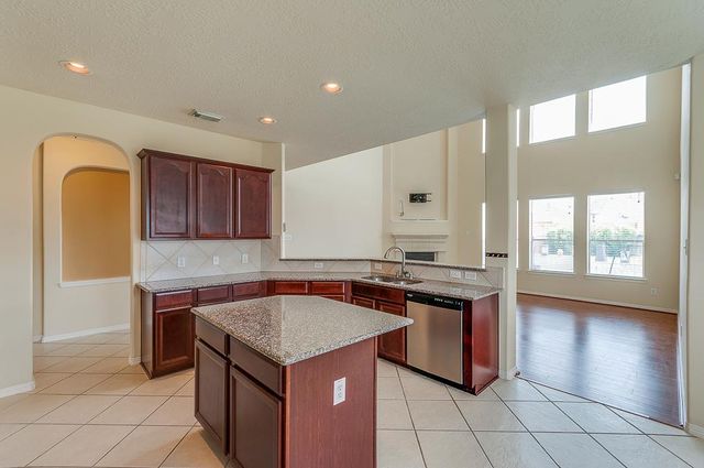 5007 Jade Cove Court, Sugar Land, TX 77479