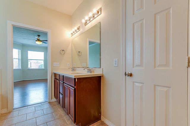 5007 Jade Cove Court, Sugar Land, TX 77479