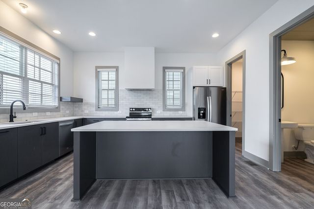 42 Becker Place NW, Atlanta, GA 30307