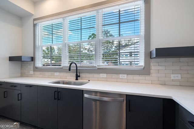 42 Becker Place NW, Atlanta, GA 30307