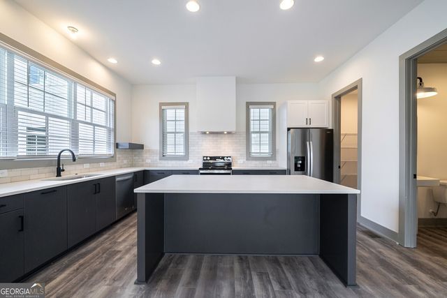 42 Becker Place NW, Atlanta, GA 30307