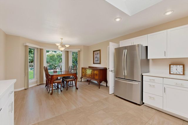 10009 Trevino Loop NW, Albuquerque, NM 87114