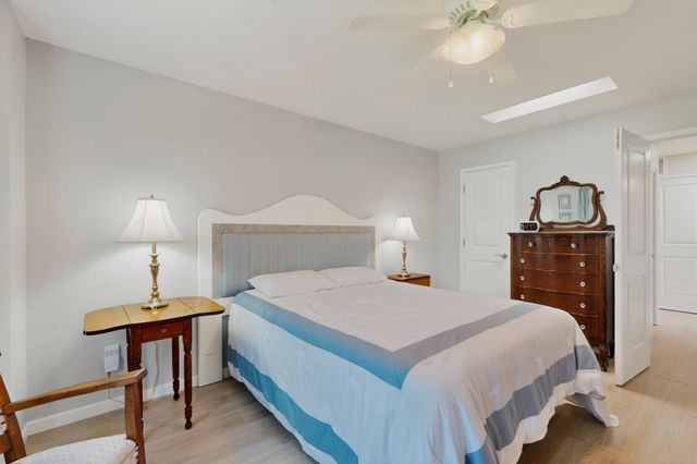 10009 Trevino Loop NW, Albuquerque, NM 87114