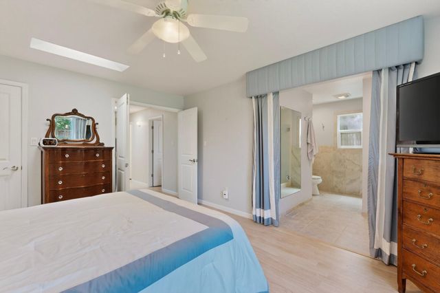 10009 Trevino Loop NW, Albuquerque, NM 87114