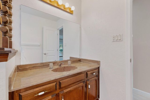 10009 Trevino Loop NW, Albuquerque, NM 87114