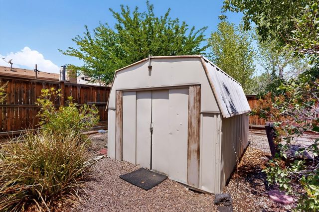 10009 Trevino Loop NW, Albuquerque, NM 87114