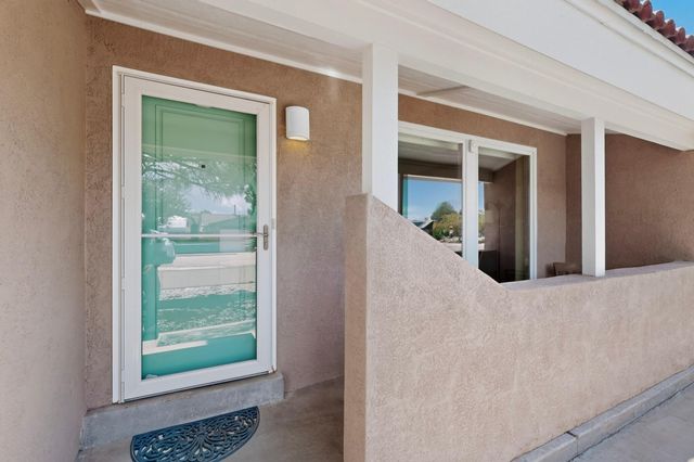 10009 Trevino Loop NW, Albuquerque, NM 87114
